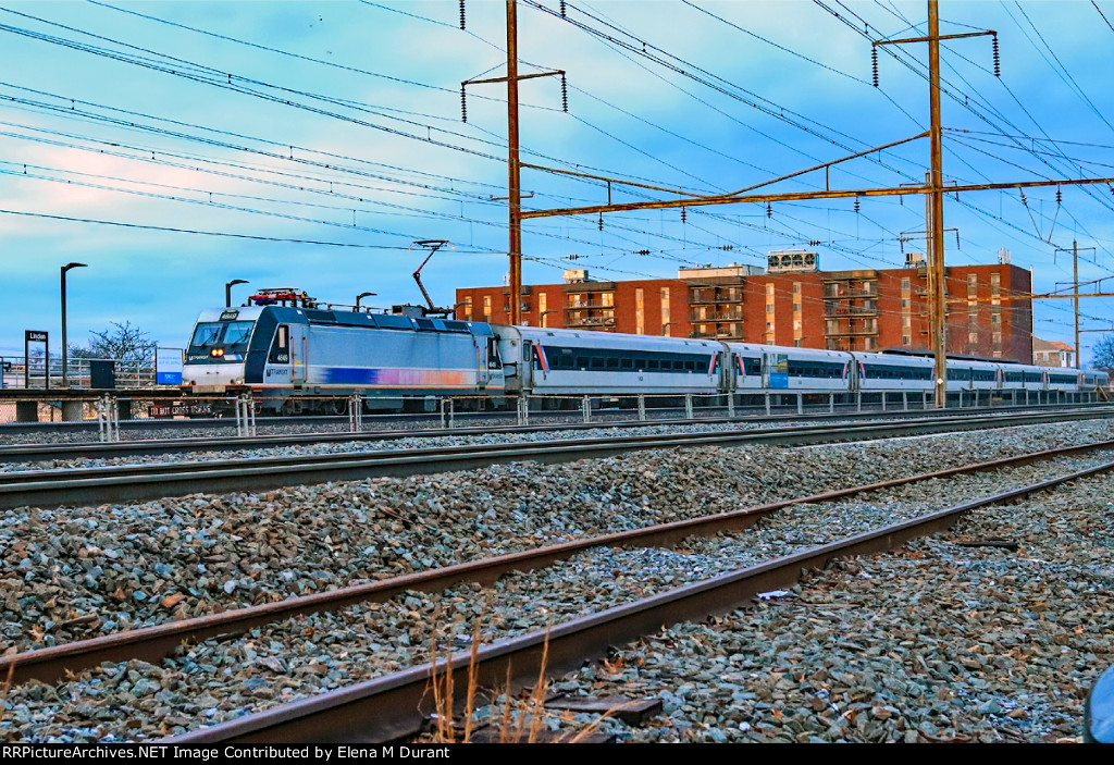 NJT 4649 on train 7257